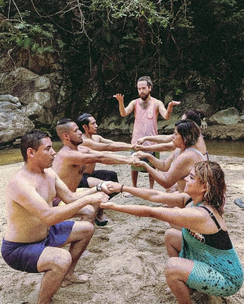 Círculo tántrico y comunidad de placer consciente. tantra-en-mexico-besuqueable-experiencia-terapeutica